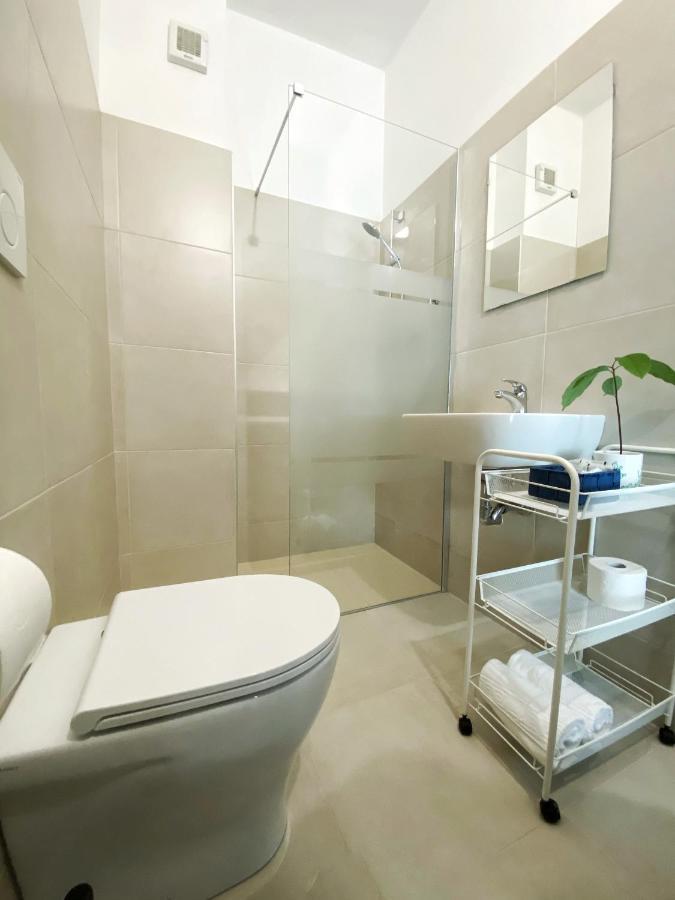 Hotel Dinarica Marotta Bagian luar foto