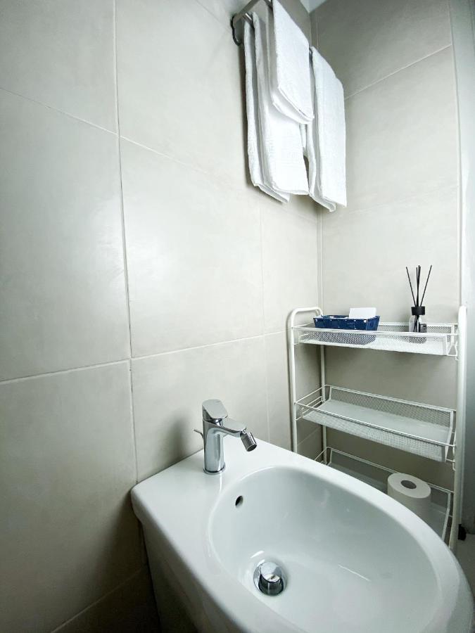Hotel Dinarica Marotta Bagian luar foto