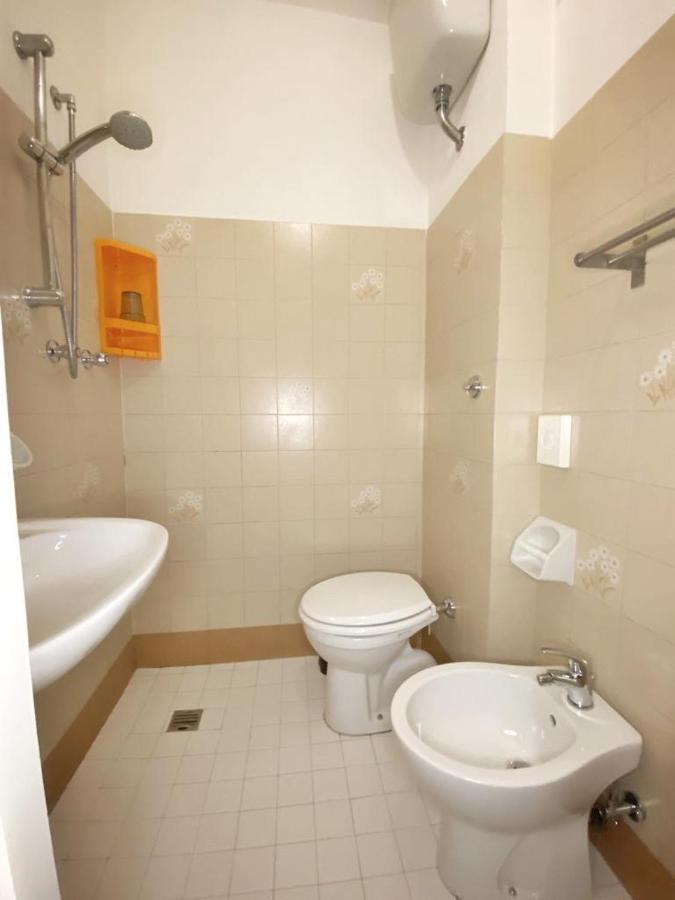 Hotel Dinarica Marotta Bagian luar foto