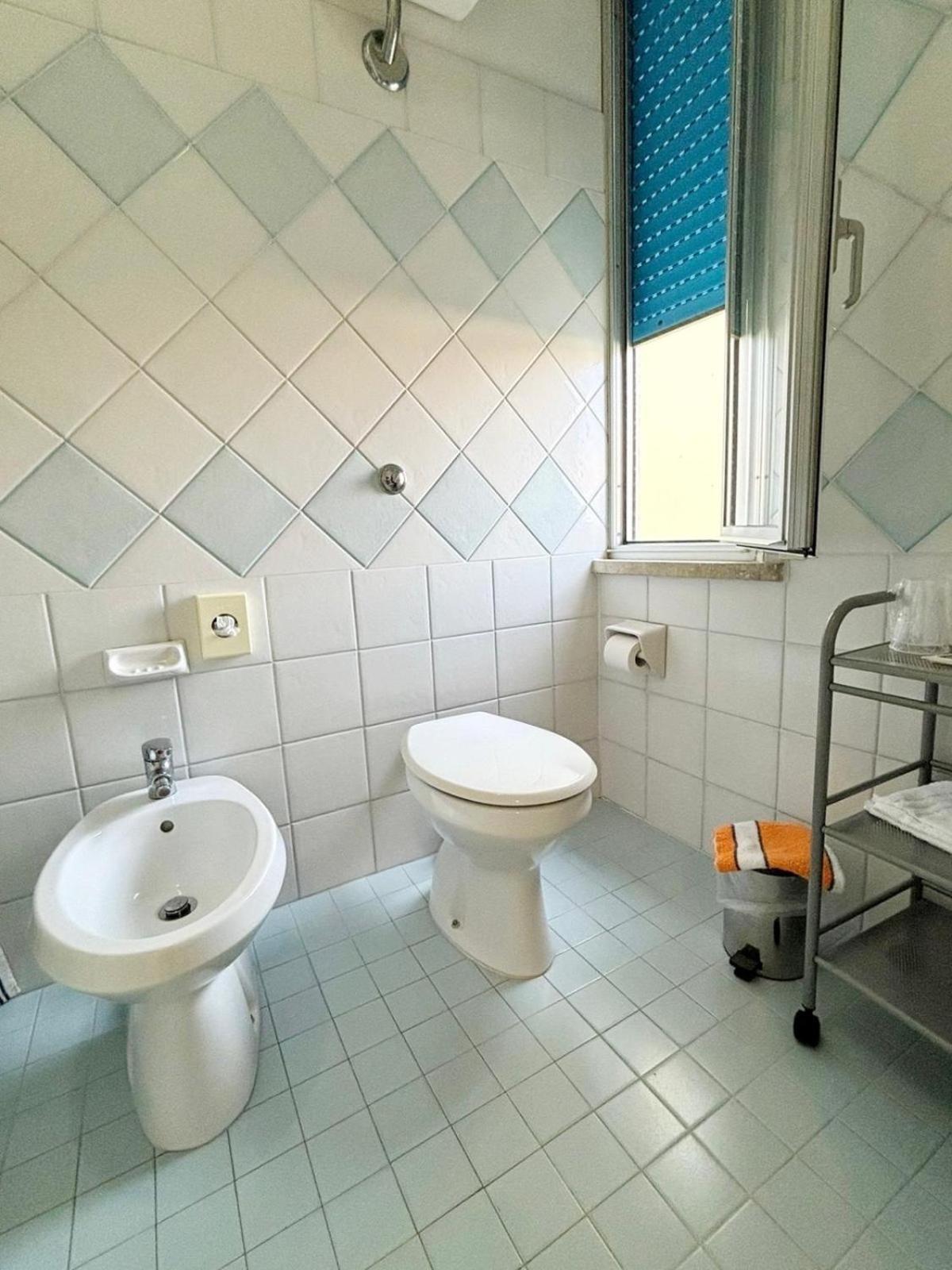 Hotel Dinarica Marotta Bagian luar foto