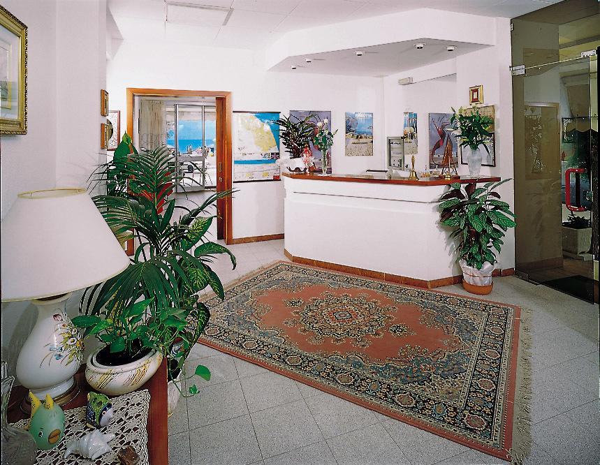 Hotel Dinarica Marotta Bagian luar foto